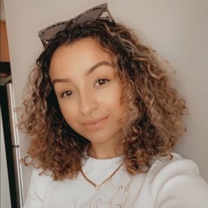 Meet your Posher, Janessa